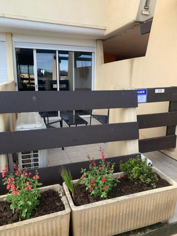Nid Douillet Dans Les Coursives Du Village Naturiste Du Cap D Agde Esterno foto